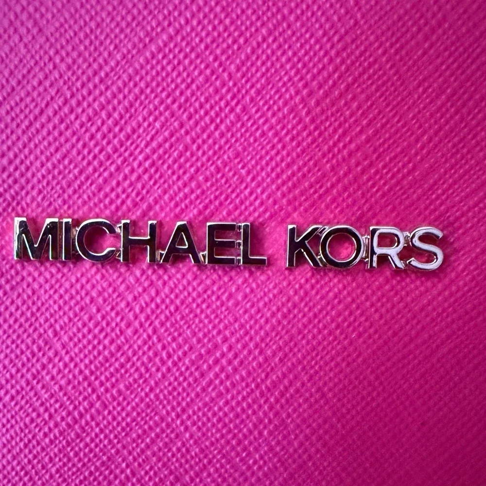 Michael‎ Kors Jet Set Large Crossbody Bag Pink Saffiano Leather Silver Hardware
